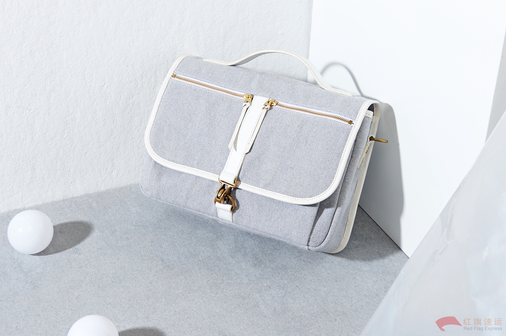 16554468952111.jpg 攝圖網(wǎng)_500990327_包包女士男士手提包錢包斜挎包背包(企業(yè)商用)_副本.jpg